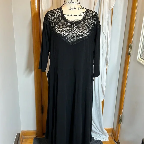 torrid | Dresses | Torrid Super Soft Lace Yoke Black Midi Dress | Poshmark